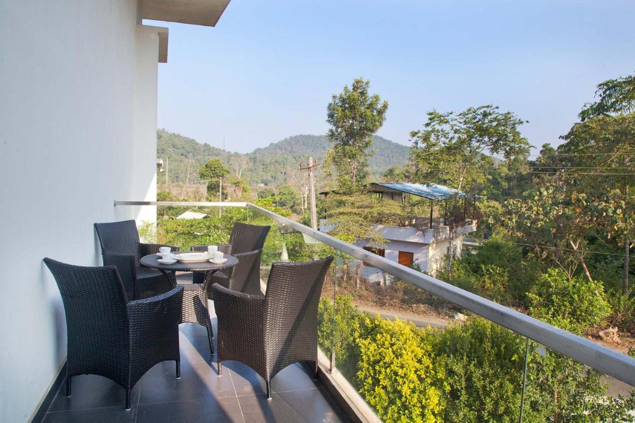 Stayvista At Ivory Hill Madikeri 3 Bedrooms מראה חיצוני תמונה